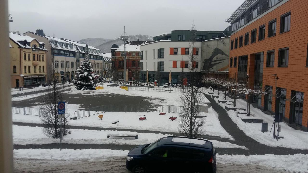 Pension am Piko-Platz Sonneberg Bagian luar foto